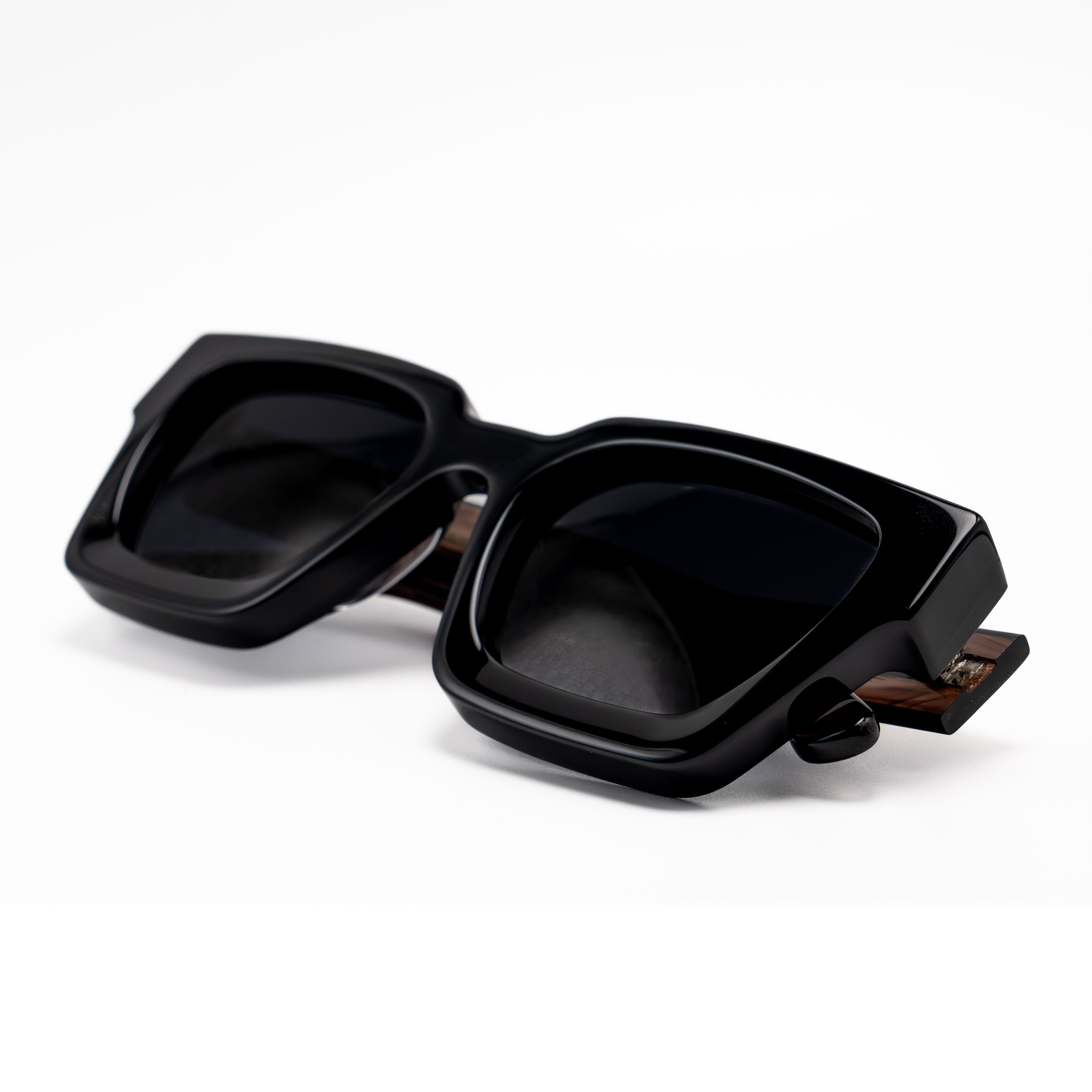 Banks - Your going out and your daily's in one