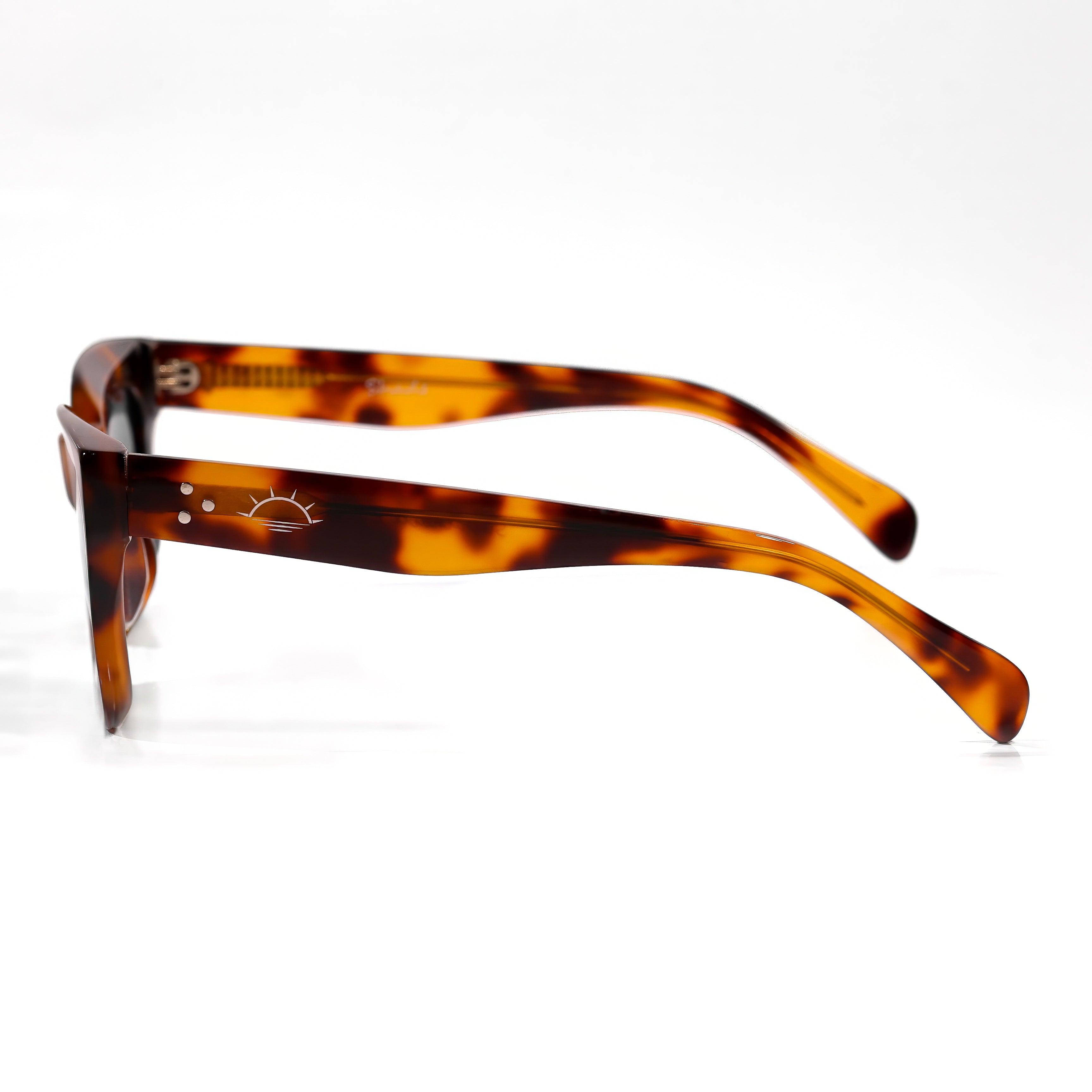 The Retro - SHADE