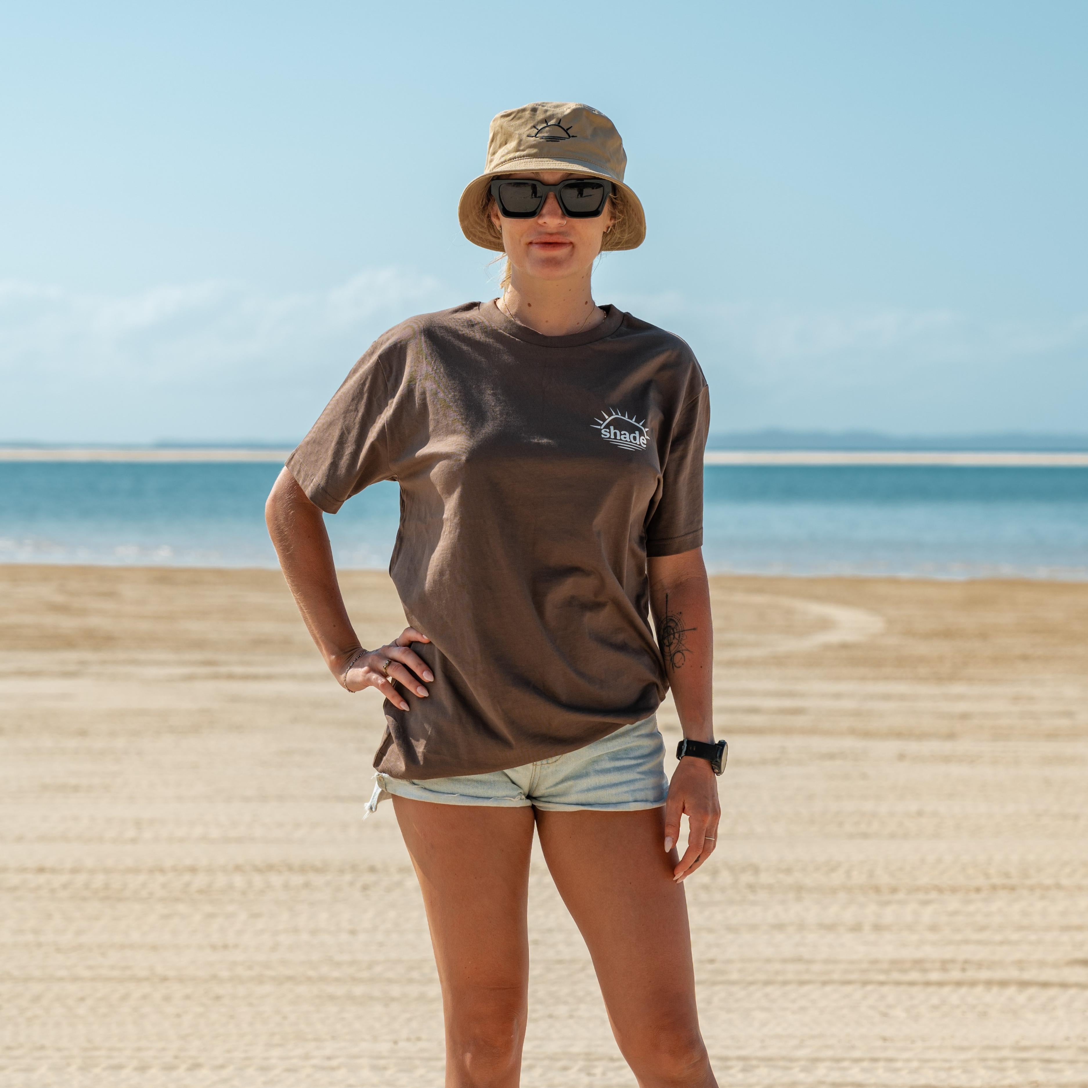 Sunnies x Tee